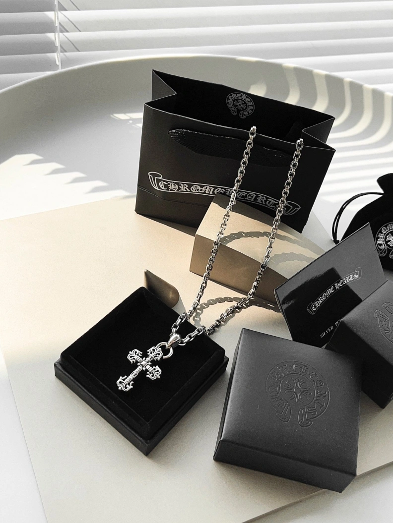 Bold Chrxmx Hxxrts Necklaces 296964