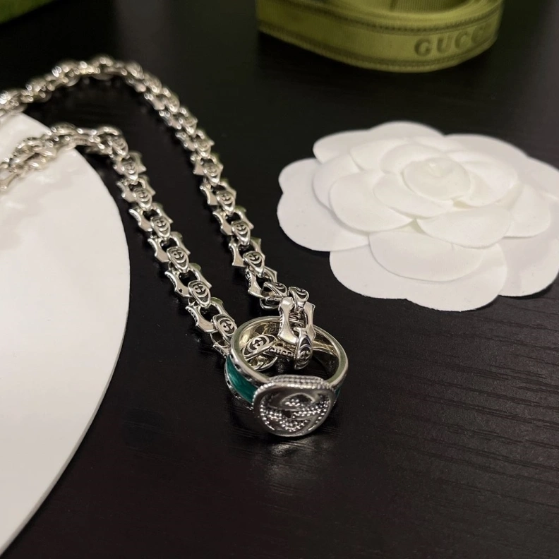 Vibrant Gxccx Necklaces 302616