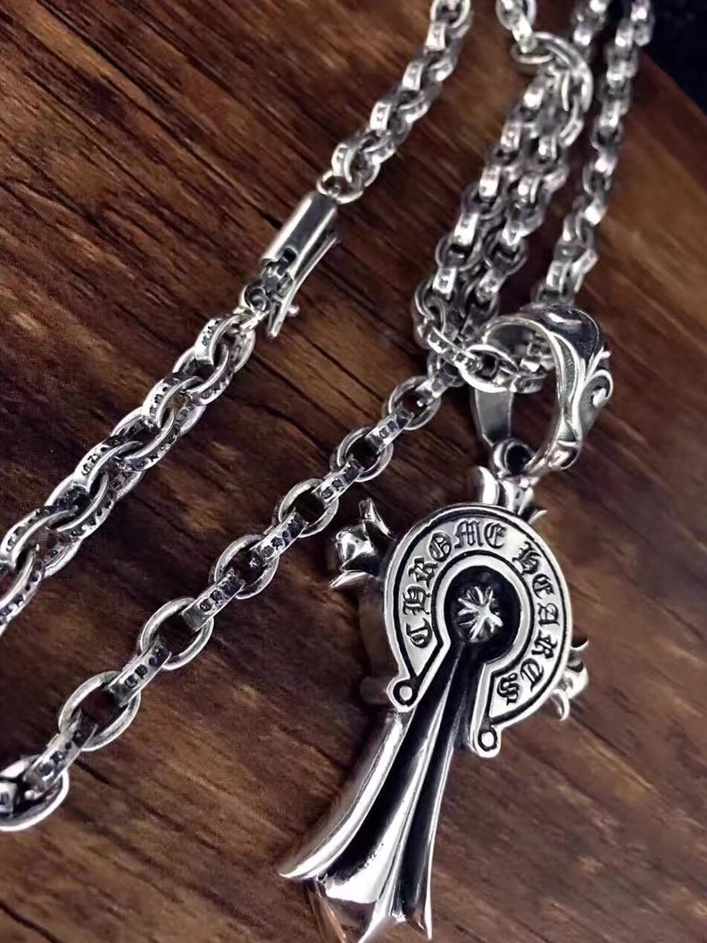 Resilient Chrxmx Hxxrts Necklaces 296962