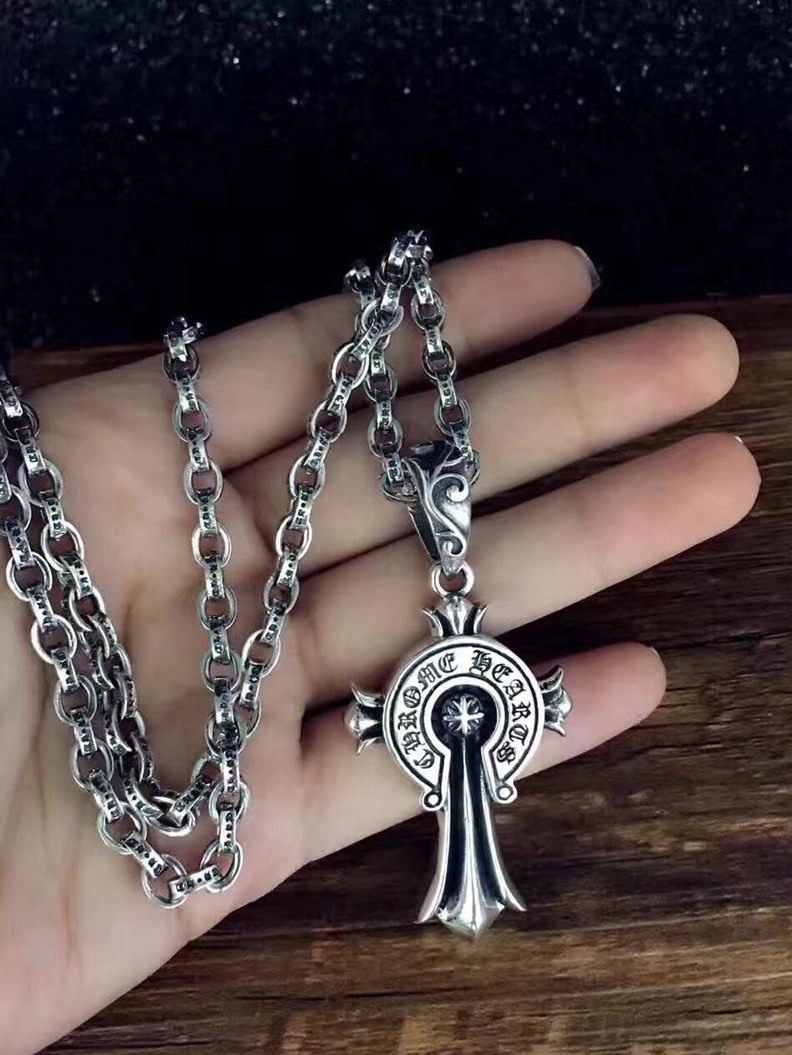 Resilient Chrxmx Hxxrts Necklaces 296962