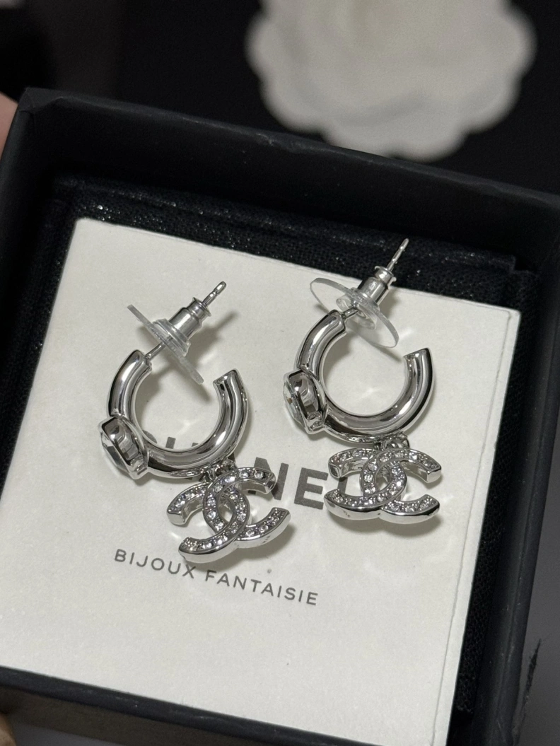 Flexible Chxnxl Earrings 286029