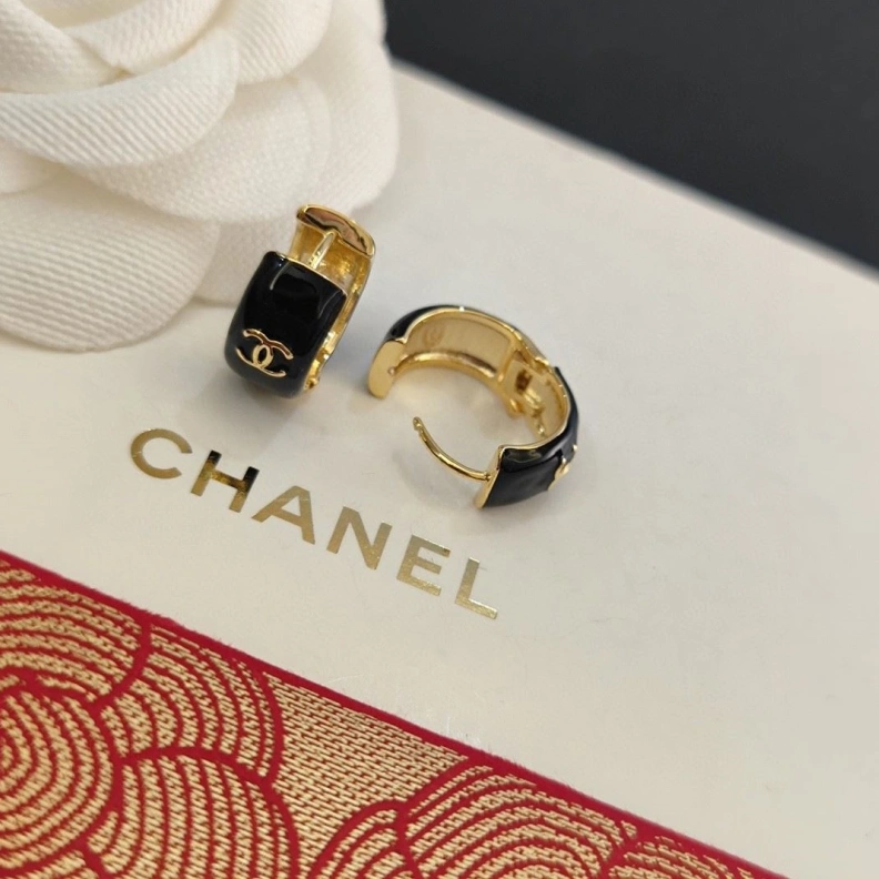 Stylish Chxnxl Earrings 286027