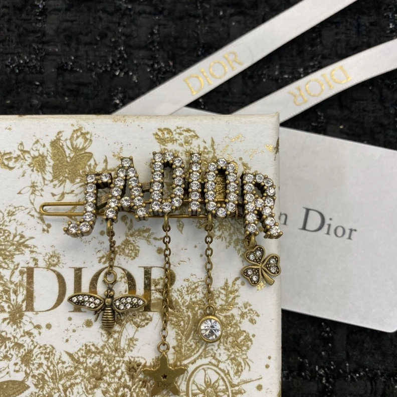 Christian Dxxr Brooches Affordable 294266