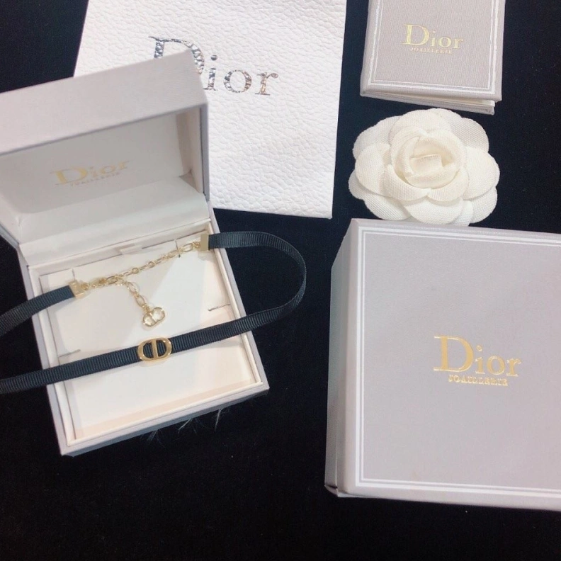 SmartChoice Christian Dxxr Necklaces 294102