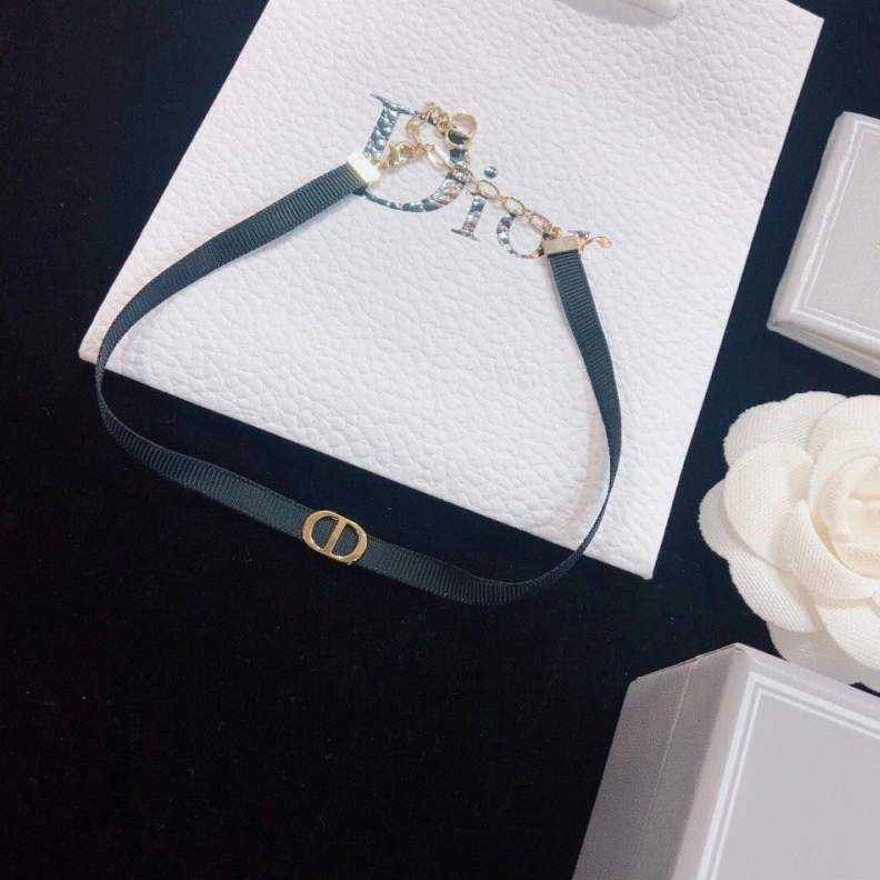 SmartChoice Christian Dxxr Necklaces 294102