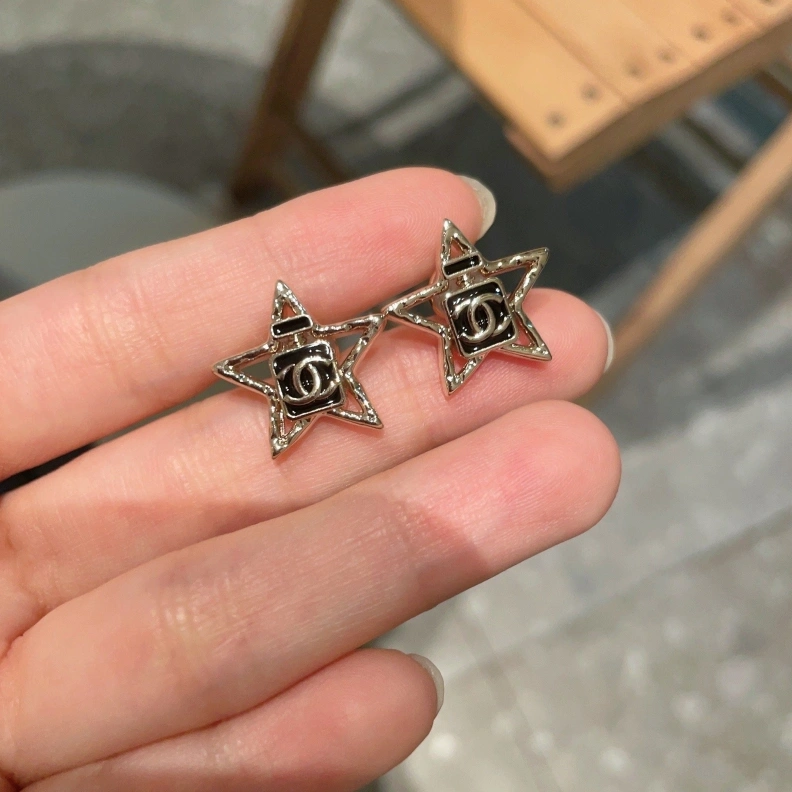 Cozy Chxnxl Earrings 286013