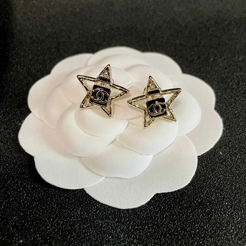 Cozy Chxnxl Earrings 286013