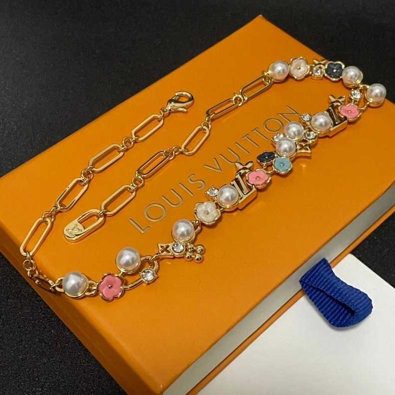 LX Necklaces Trendsetting 308898