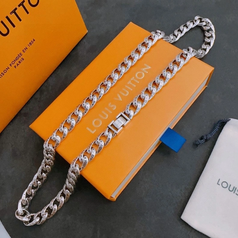 Functional LX Necklaces 308881