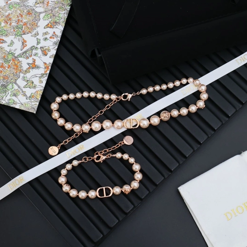 Christian Dxxr Necklaces Popular 294100