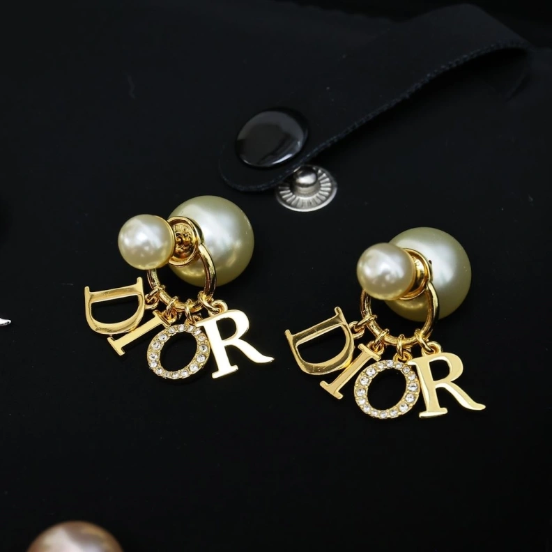 Christian Dxxr Earrings UrbanStyle 294211
