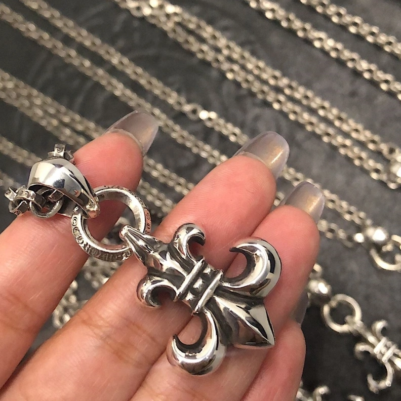 ModernLook Chrxmx Hxxrts Necklaces 296970