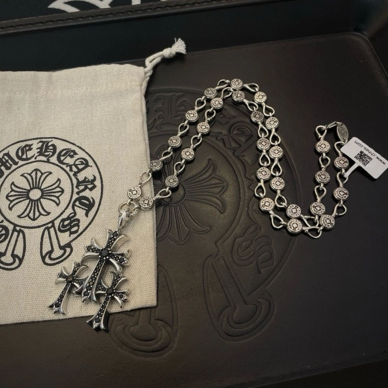 GoodFit Chrxmx Hxxrts Necklaces 296952