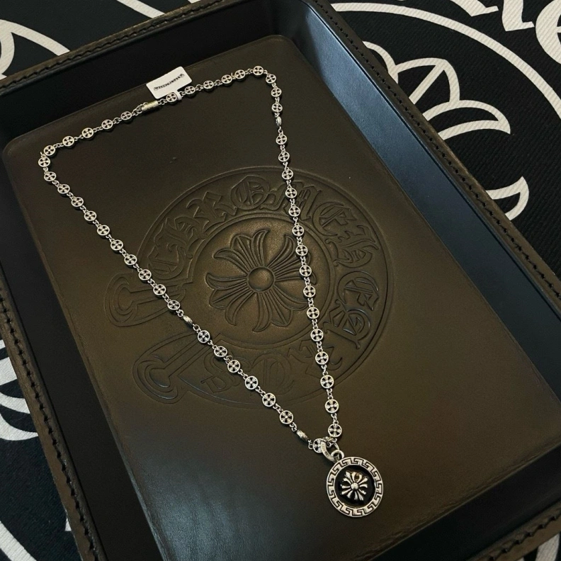 Compact Chrxmx Hxxrts Necklaces 296968