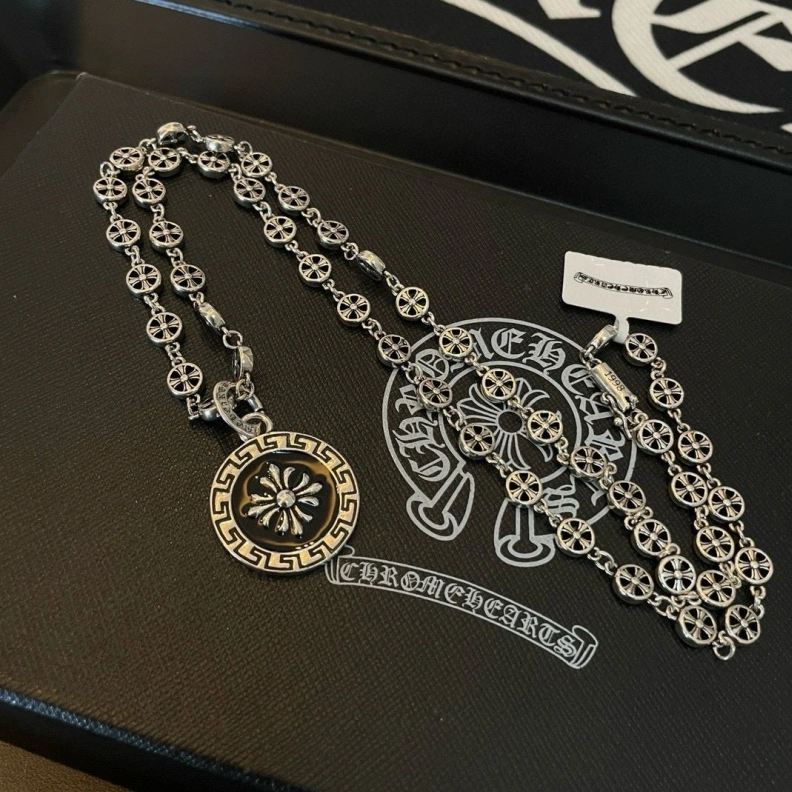 Compact Chrxmx Hxxrts Necklaces 296968