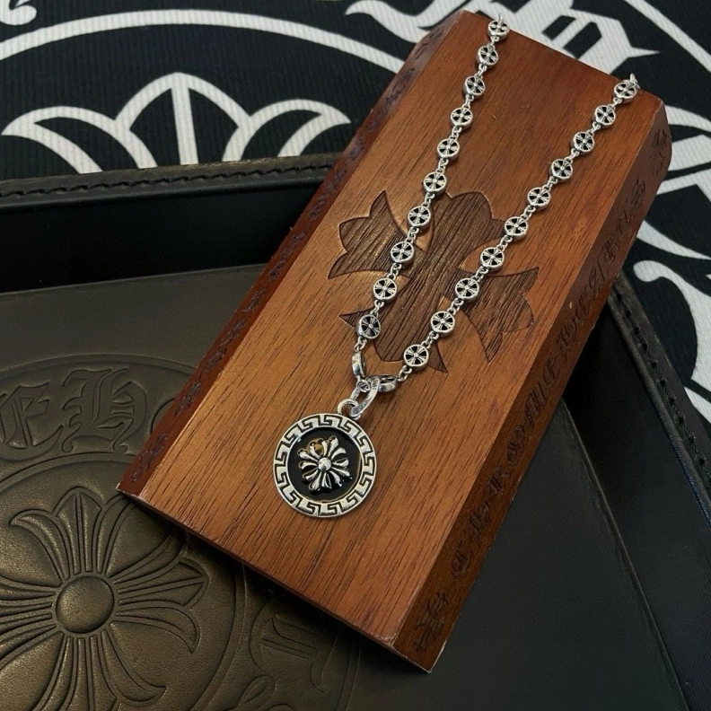 Compact Chrxmx Hxxrts Necklaces 296968