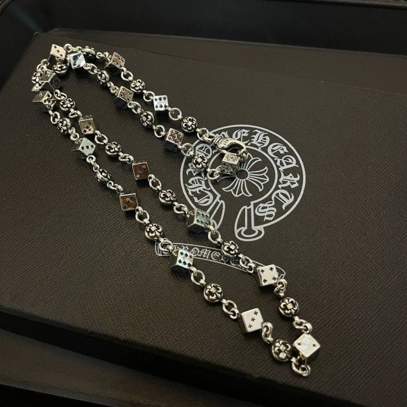 Vibrant Chrxmx Hxxrts Necklaces 296955