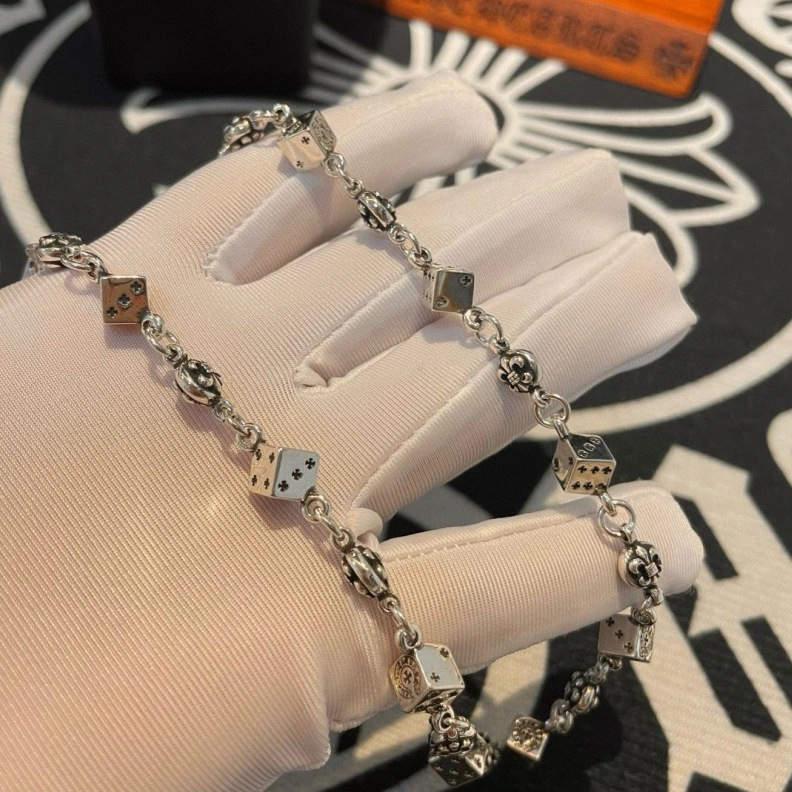 Vibrant Chrxmx Hxxrts Necklaces 296955