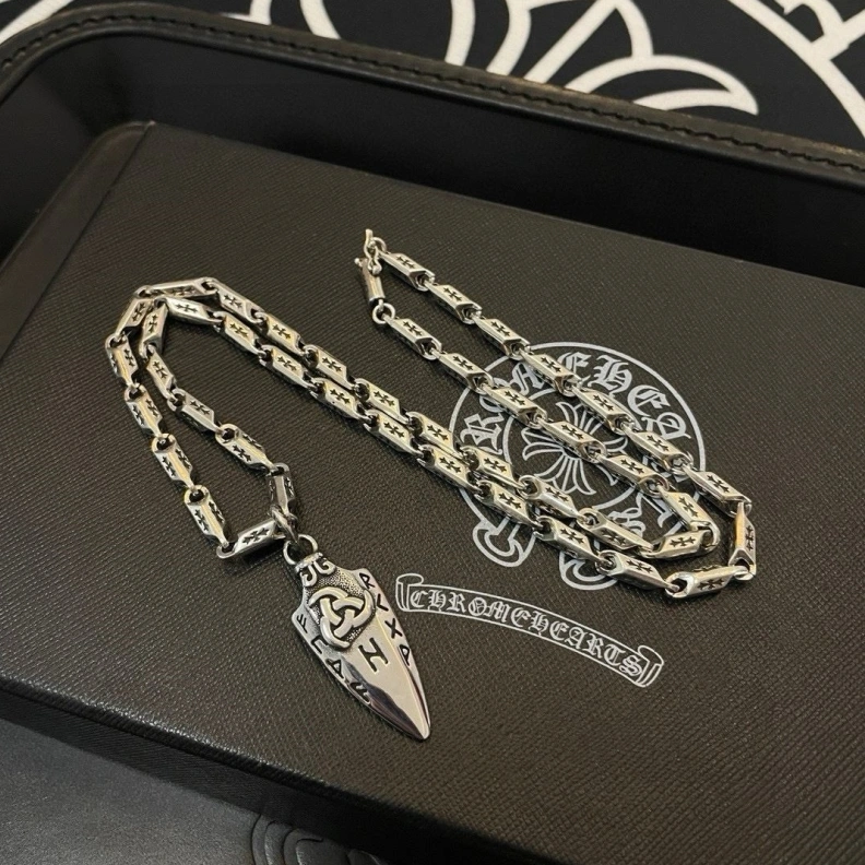 UrbanStyle Chrxmx Hxxrts Necklaces 296936