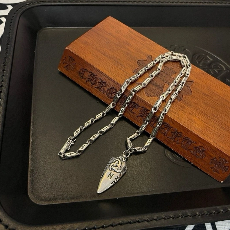 UrbanStyle Chrxmx Hxxrts Necklaces 296936