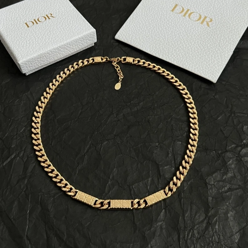 Christian Dxxr Necklaces Versatile 294105