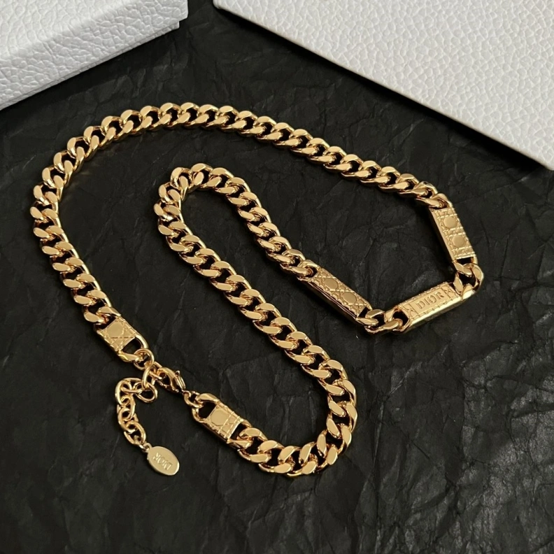 Christian Dxxr Necklaces Versatile 294105