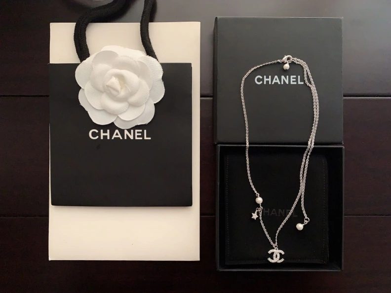 Affordable Chxnxl Necklaces 285423