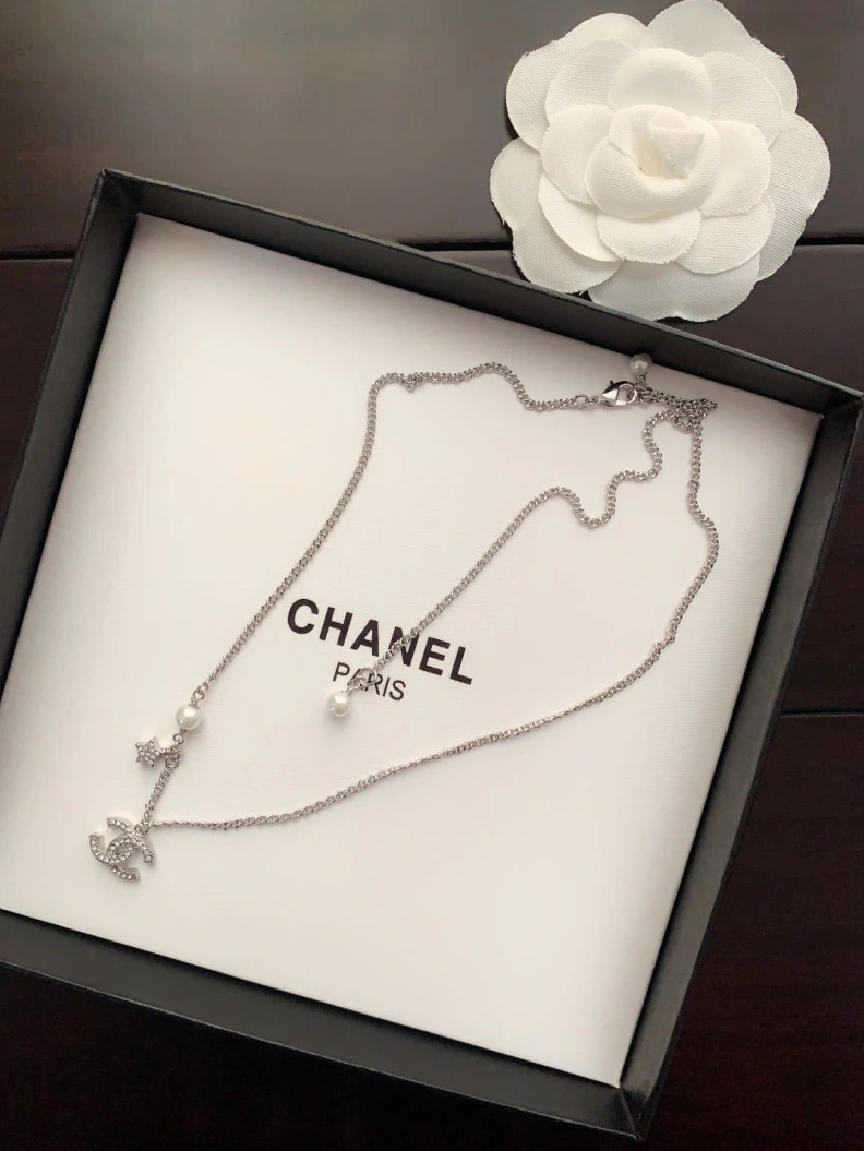 Affordable Chxnxl Necklaces 285423