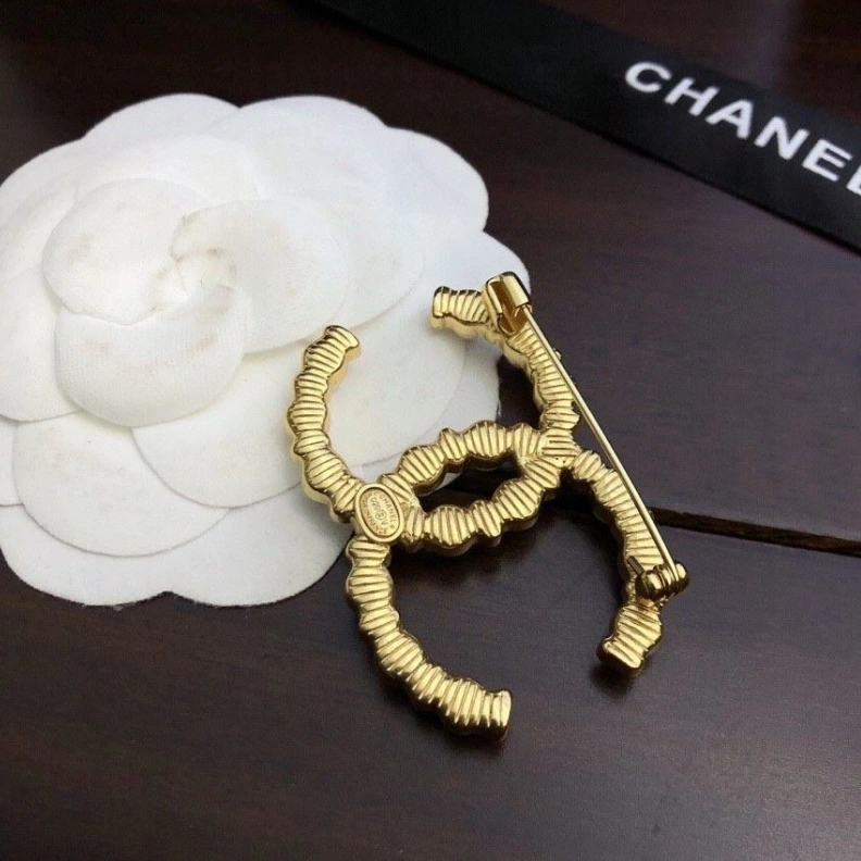 StreetReady Chxnxl Brooches 286382