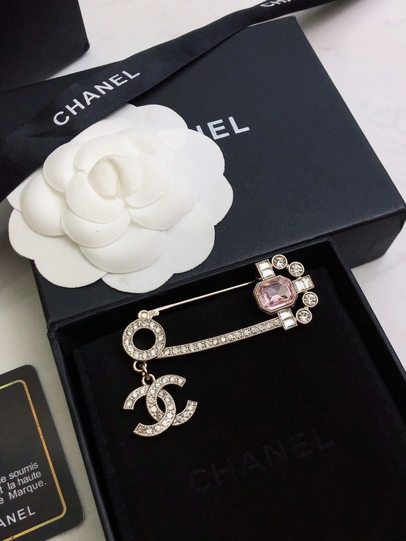 UrbanStyle Chxnxl Brooches 286384