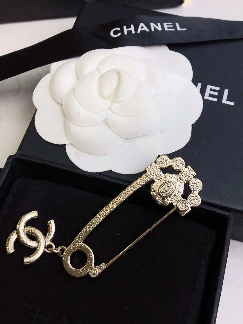 UrbanStyle Chxnxl Brooches 286384