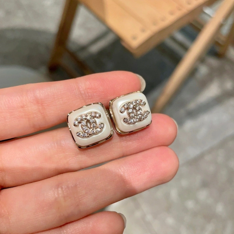 Chxnxl Earrings Practical 285976