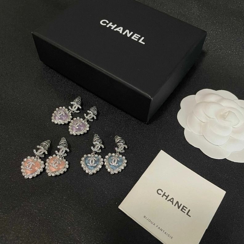 Lightweight Chxnxl Earrings 285973