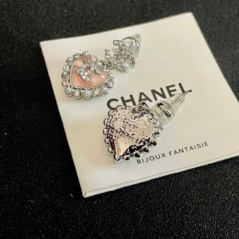 Lightweight Chxnxl Earrings 285973