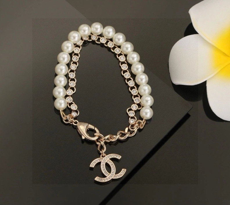 EyeCatching Chxnxl Bracelets 286480