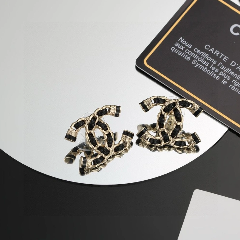 Efficient Chxnxl Earrings 285956