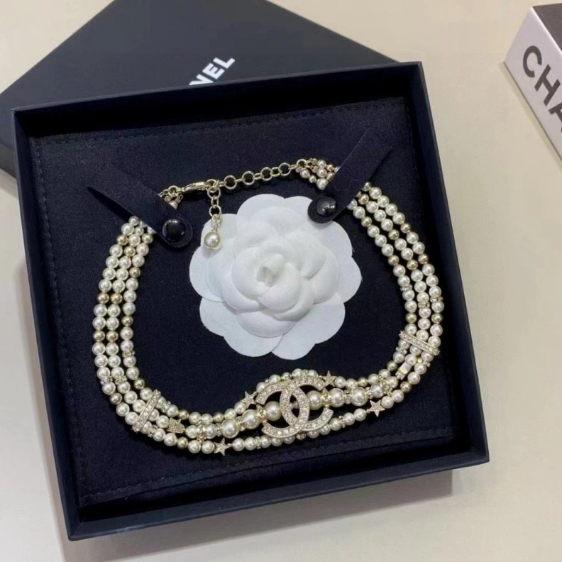 Flexible Chxnxl Necklaces 285409