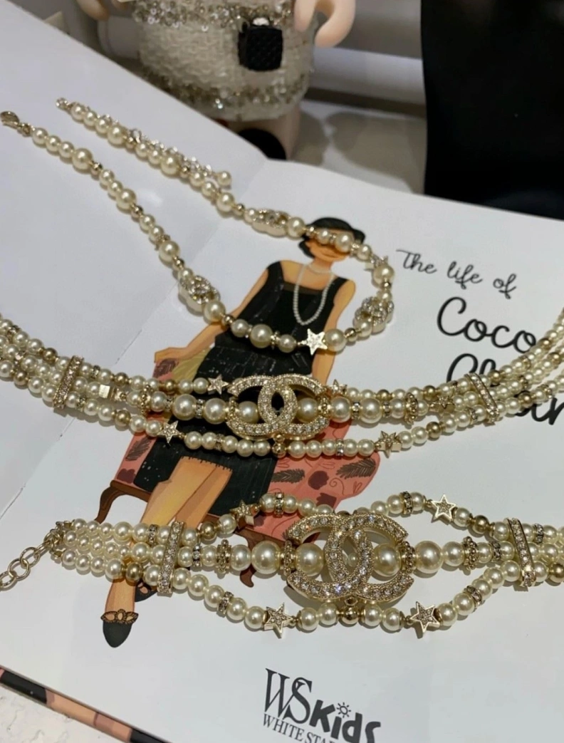 Flexible Chxnxl Necklaces 285409