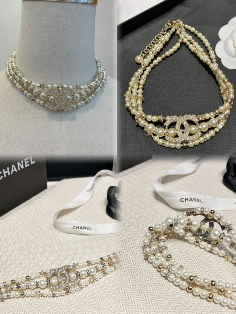 Flexible Chxnxl Necklaces 285409