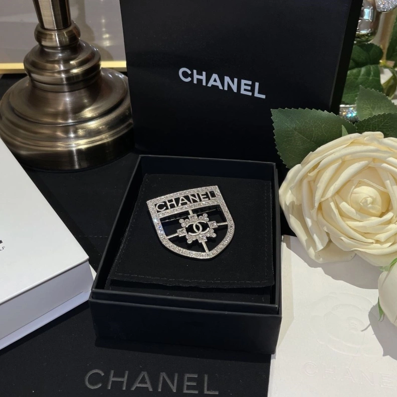 Durable Chxnxl Brooches 286378