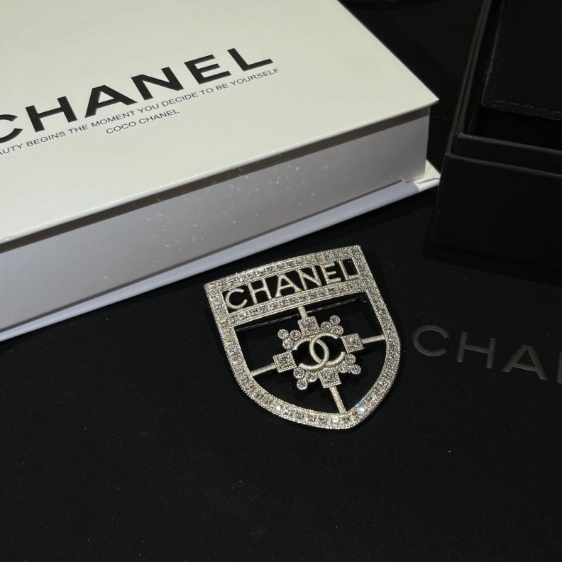 Durable Chxnxl Brooches 286378