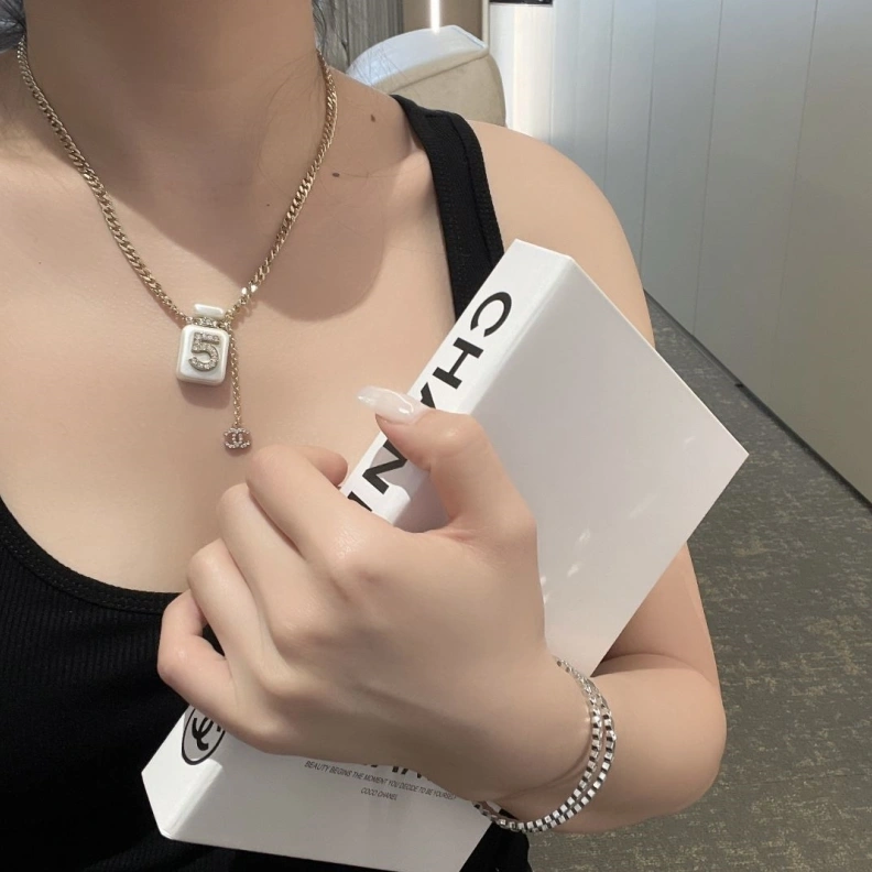 UrbanStyle Chxnxl Necklaces 285401