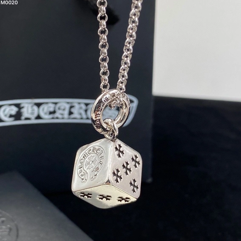 ModernLook Chrxmx Hxxrts Necklaces 296927