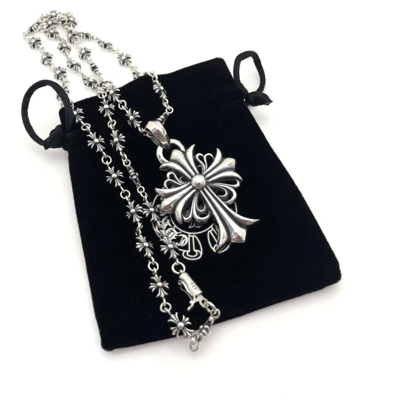 Chrxmx Hxxrts Necklaces Refined 296911