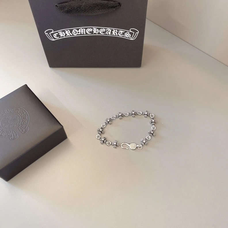 Bright Chrxmx Hxxrts Bracelets 297351