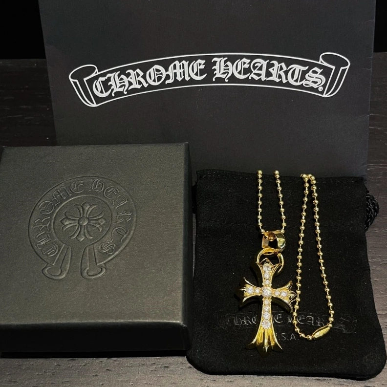 Trendy Chrxmx Hxxrts Necklaces 296915
