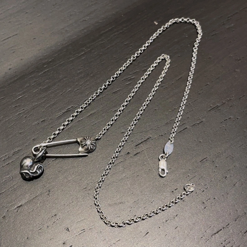 Sleek Chrxmx Hxxrts Necklaces 296904