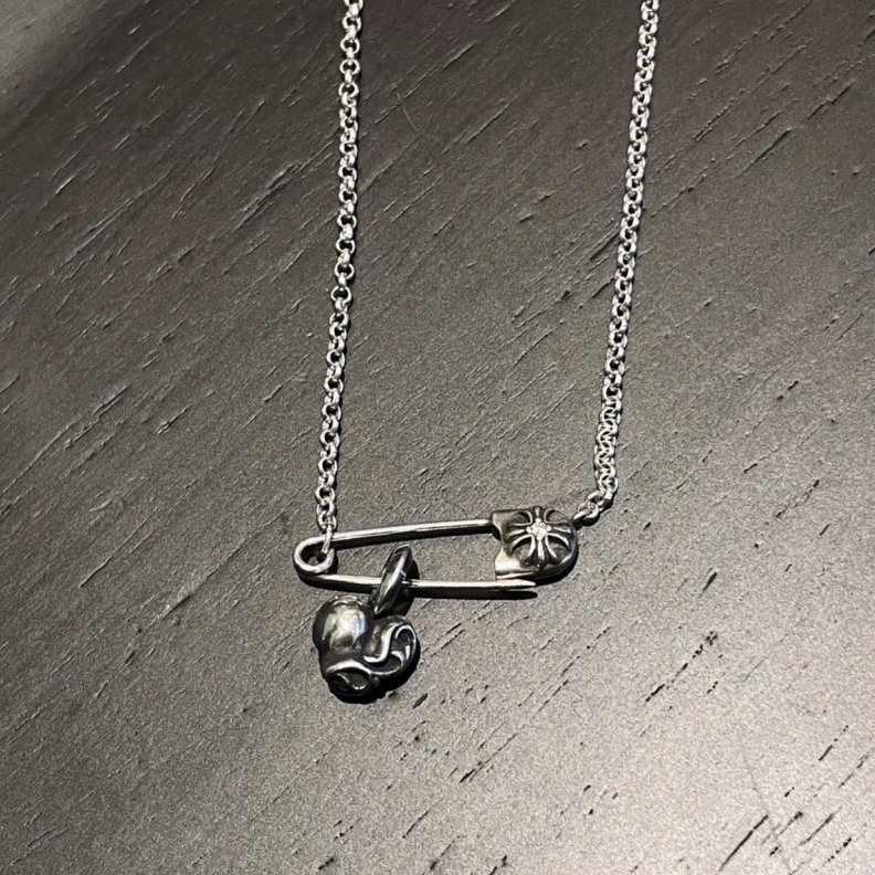 Sleek Chrxmx Hxxrts Necklaces 296904