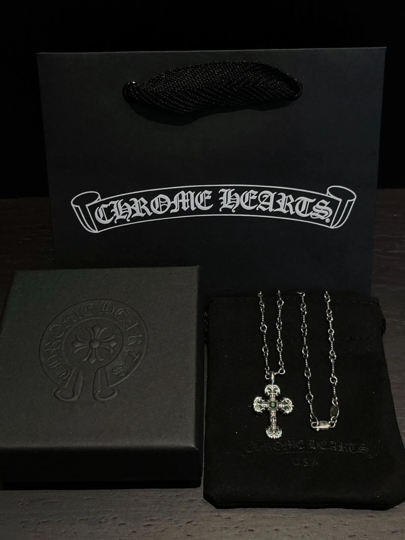 Durable Chrxmx Hxxrts Necklaces 296902