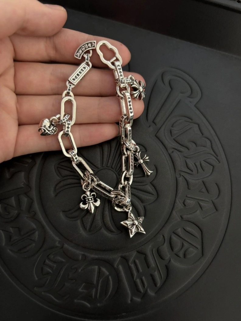 EyeCatching Chrxmx Hxxrts Bracelets 297336